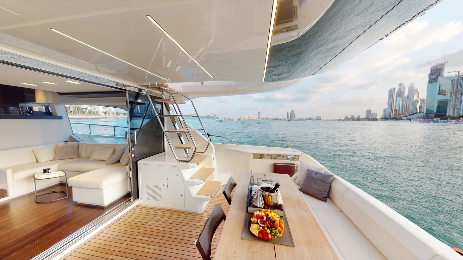 Ferretti 670 (мин 3 часа) — фото 12