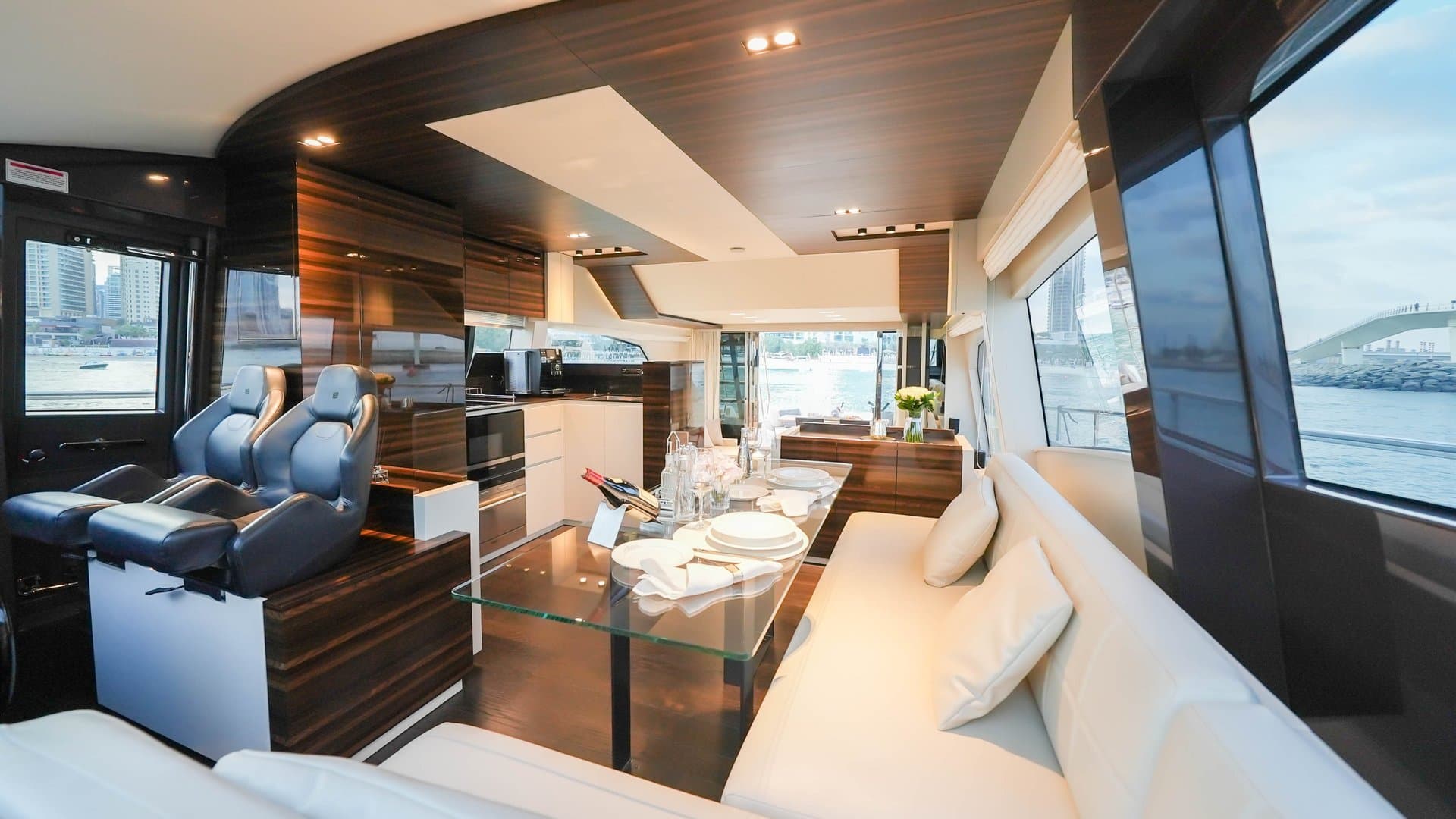 Ferretti 670 (мин 3 часа) — фото 16