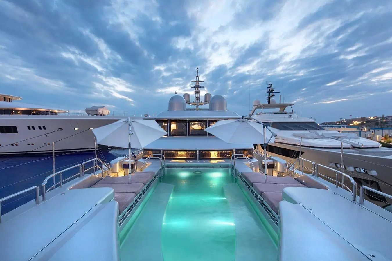 Feadship 164ft RANA (от 6 часов, в некоторых случаях от 4) — фото 1