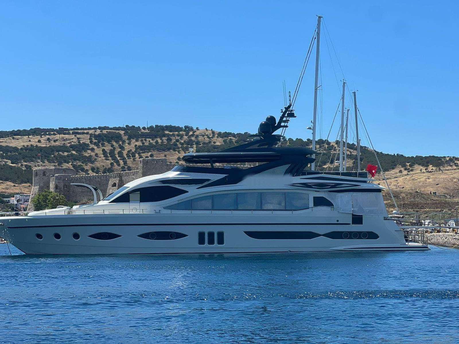 Denden İstanbul boat