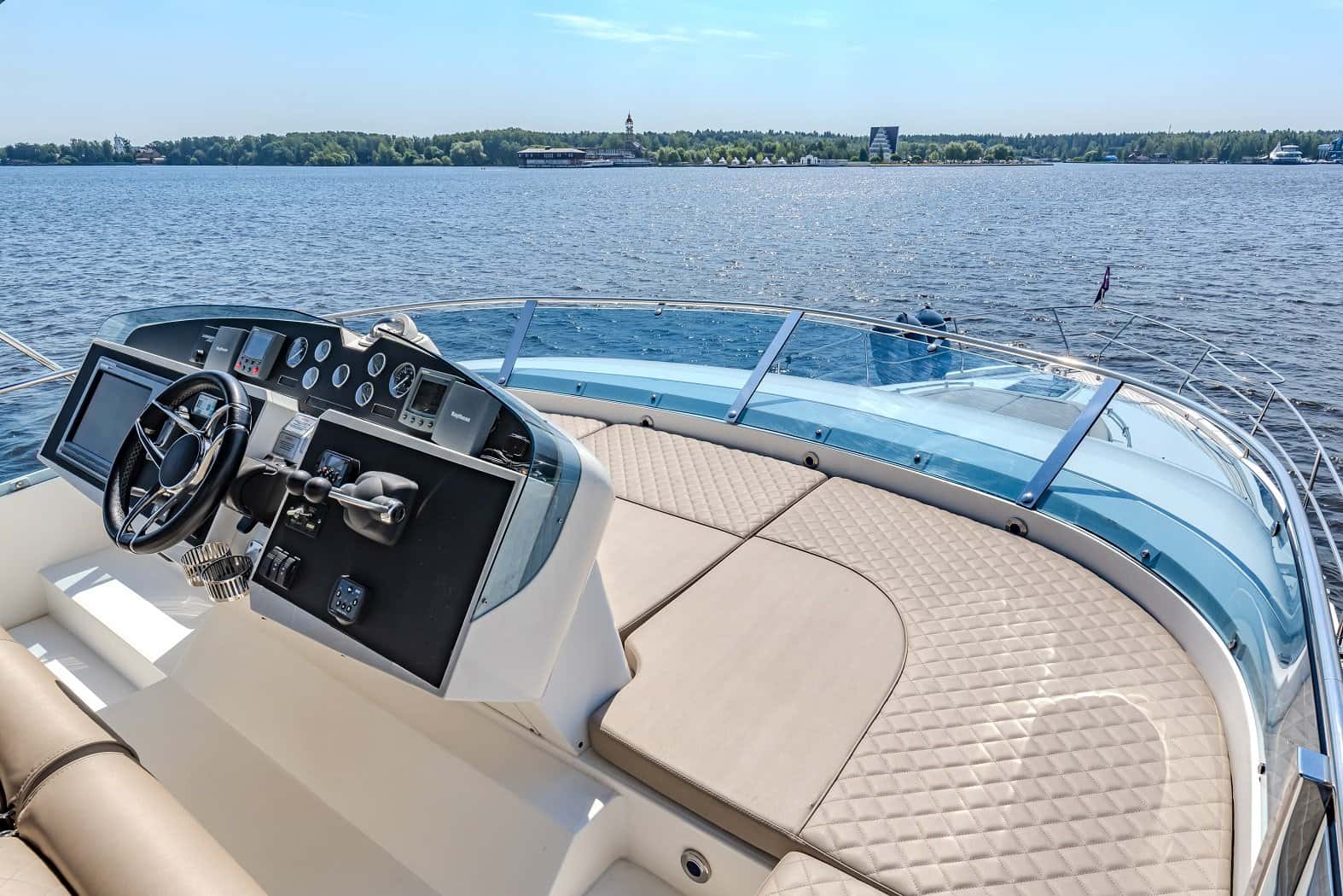 Fairline Squadron 58